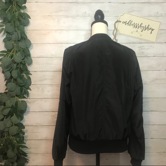 🆕 Black Spring Jacket - Picture 2 of 6